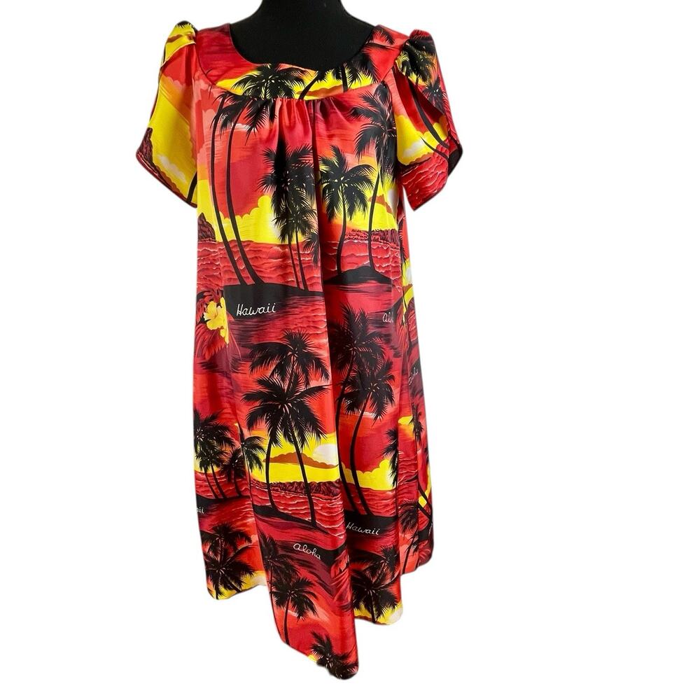 Vintage Royal Creations Muumuu Sz S Hawaiian Dress Made in Hawaii Aloha Resort